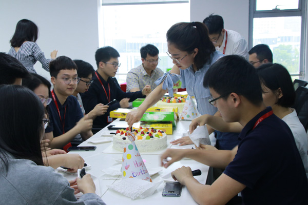 生日會現(xiàn)場